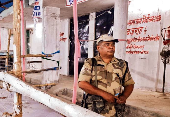 लोकसभा चुनाव : चप्पे-चप्पे पर तैनात रहेंगे मजिस्ट्रेट व पुलिस पदाधिकारी