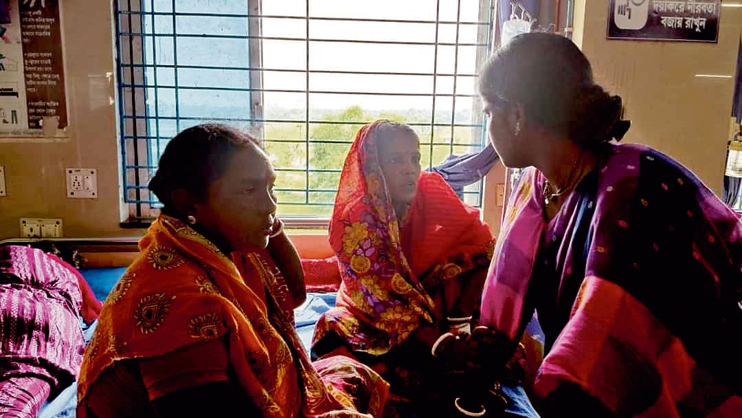 बशीरहाट के 500 बूथों पर पुनर्मतदान की जरूरत : रेखा पात्रा