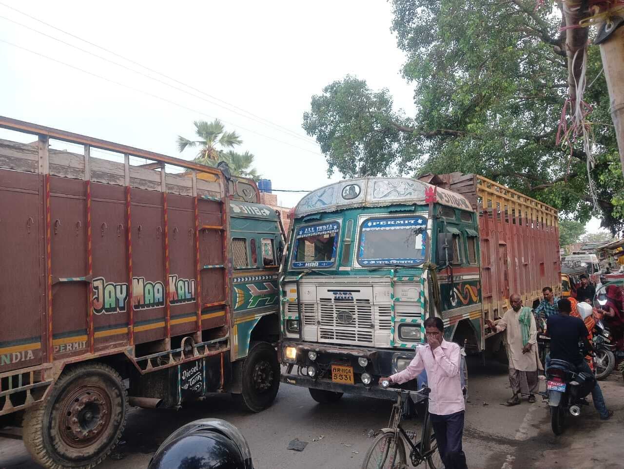 नगर पंचायत के थाना चौक पर लगता है महाजाम, जाम से लोग होते त्राहिमाम