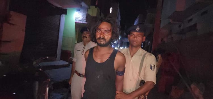 बेटे ने मां की गोली मारकर की हत्या