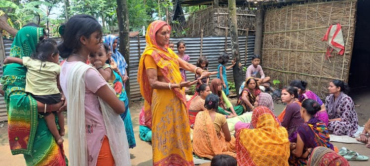 करंट की चपेट में आने नाबालिग बच्ची व भैंस की मौत, तीन अन्य गंभीर रूप से घायल