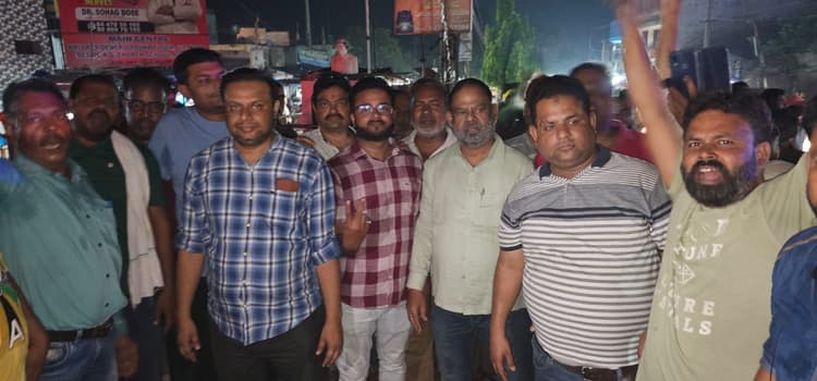 झामुमो प्रत्याशी की जीत पर कार्यकर्ताओं ने जतायी खुशी