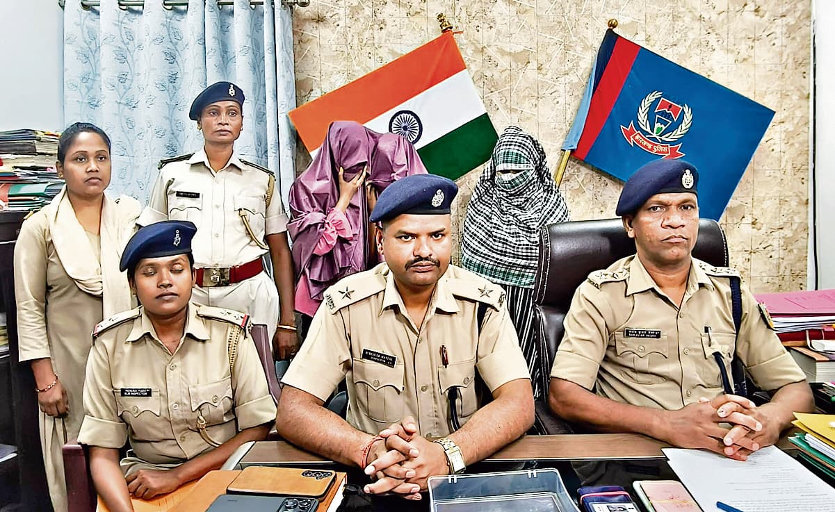 भारत में अवैध रूप से घुसी तीन बांग्लादेशी युवतियां रांची के रिसॉर्ट से गिरफ्तार