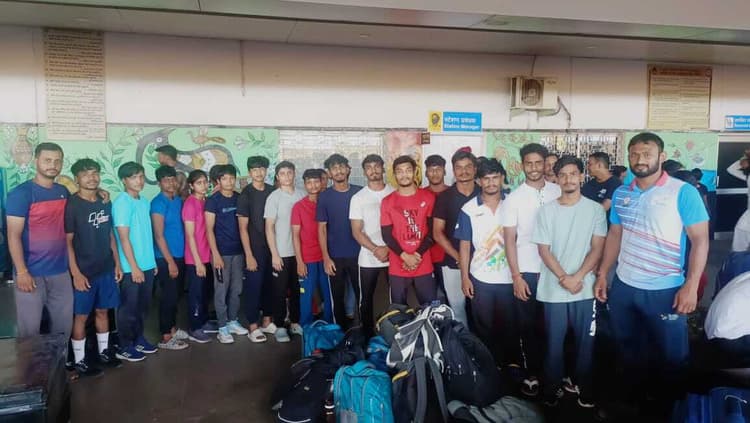 एशियाई कुश्ती चयन ट्रायल के लिए झारखंड कुश्ती टीम दिल्ली गयी