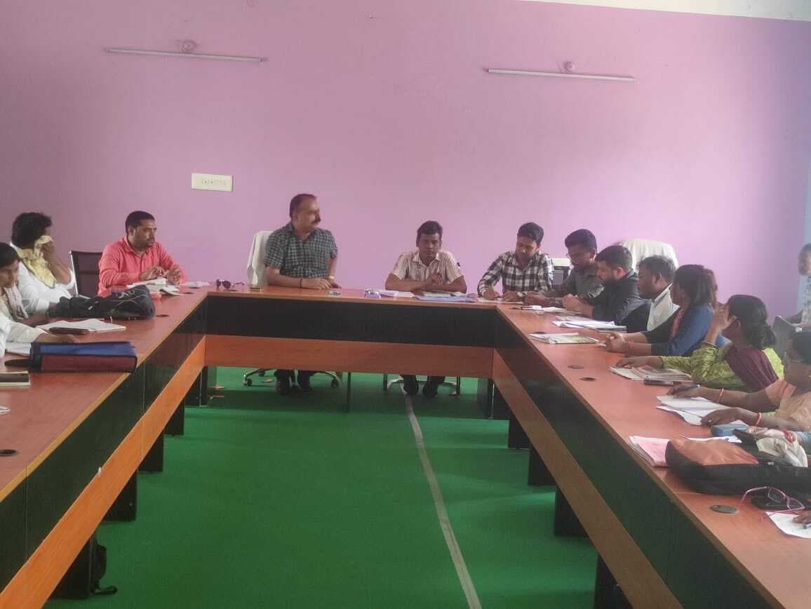 अबुआ आवास के लाभुकों के जमीन का करें सत्यापन : बीडीओ