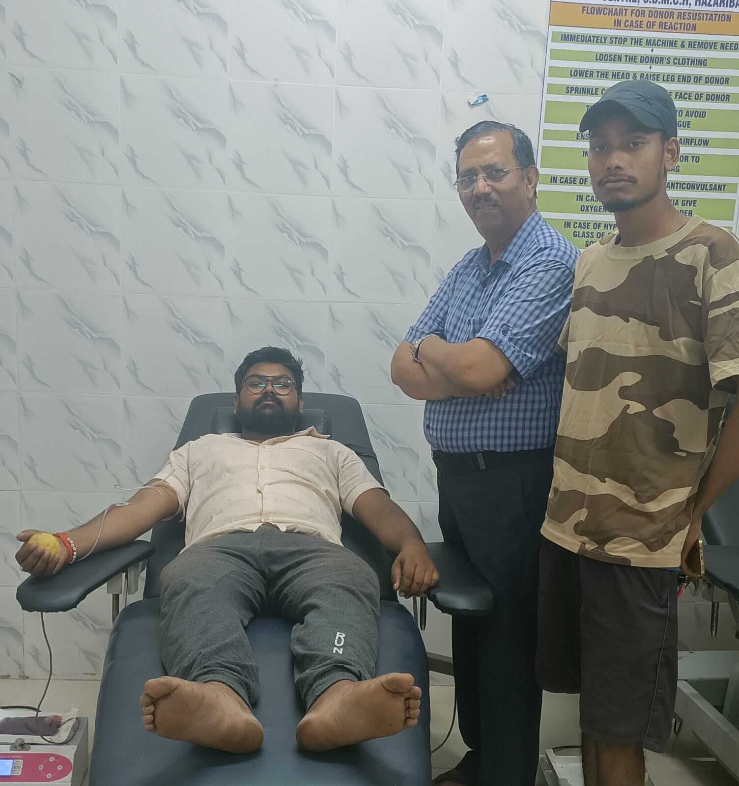 वॉलंटरी ब्लड डोनर्स एसोसिएशन ने लगाया रक्तदान शिविर