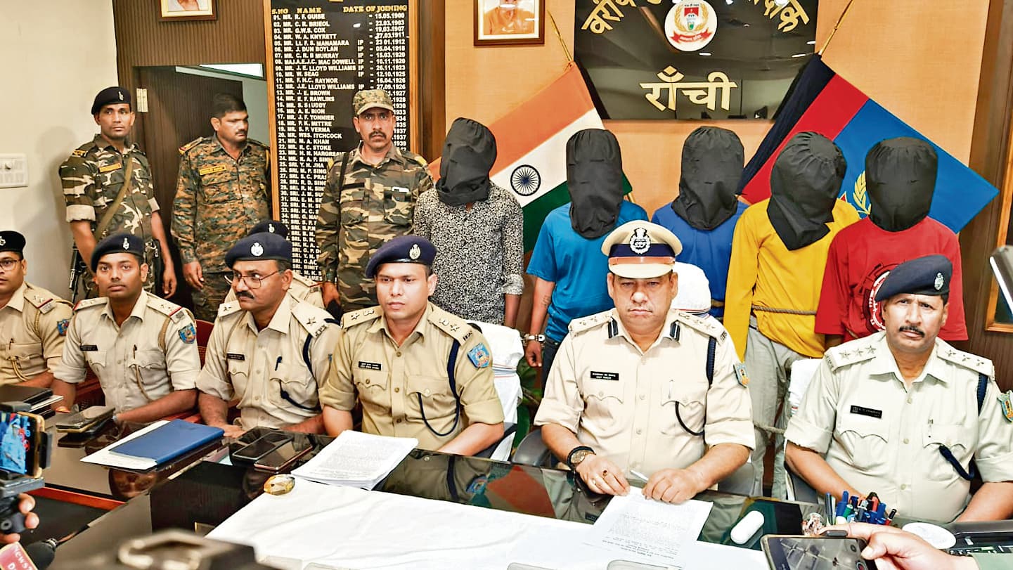 रंगदारी के लिए हमला करनेवाले पांच गिरफ्तार