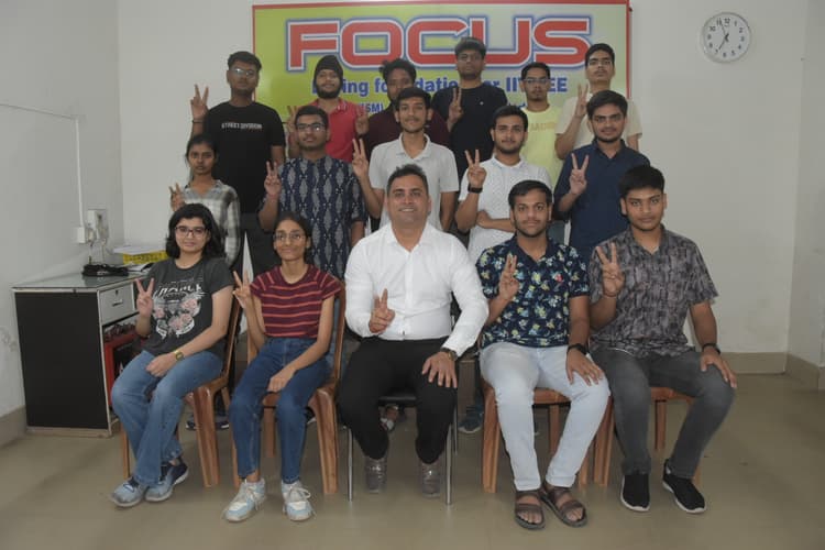 जेइइ एडवांस्ड में धनबाद के 50 छात्र व छात्राओं ने हासिल की सफलता