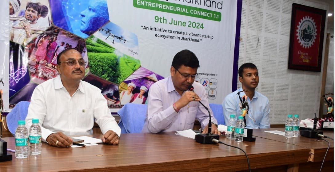 स्टार्टअप से स्थानीय रोजगार को बढ़ाने पर जोर दें