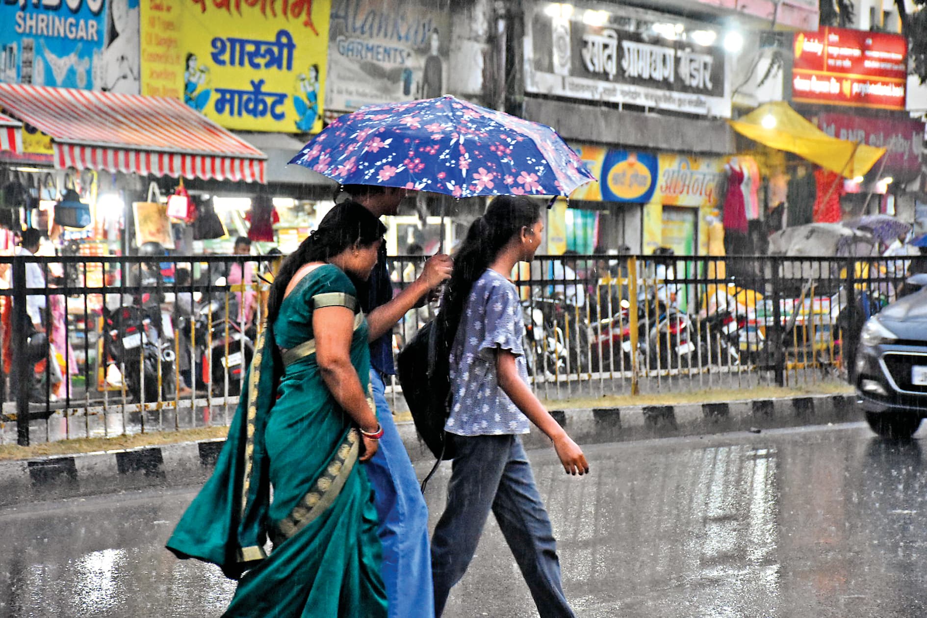 अगले कुछ दिनों तक कहीं लू, तो कहीं आंधी-पानी के आसार