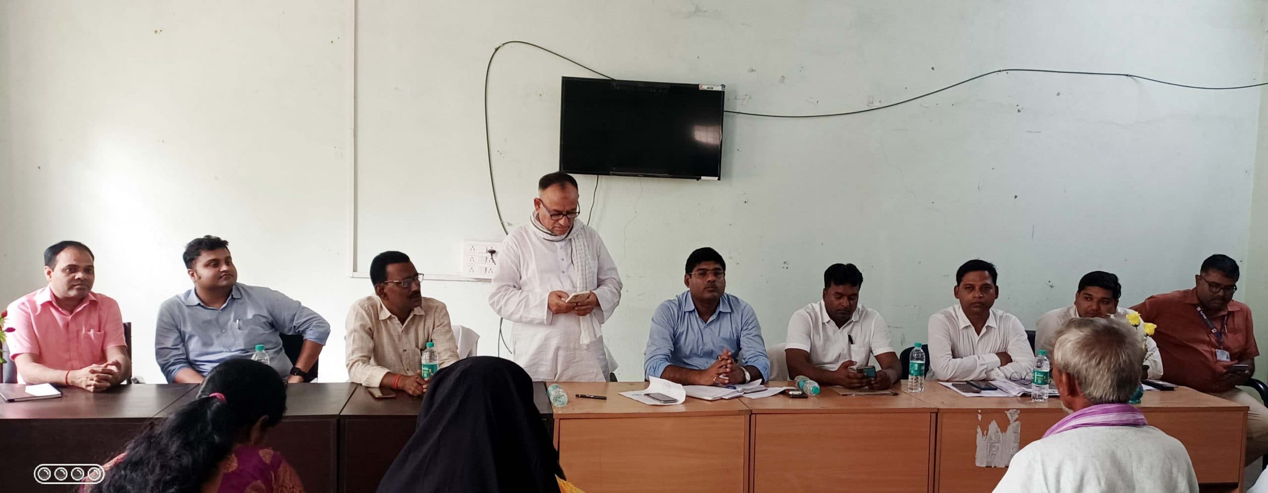 पंचायत समिति की बैठक में छाया दुकानों पर अवैध कब्जा का मसला