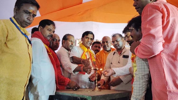 सिकदारडीह में सांस्कृतिक कार्यक्रम का हुआ आयोजन