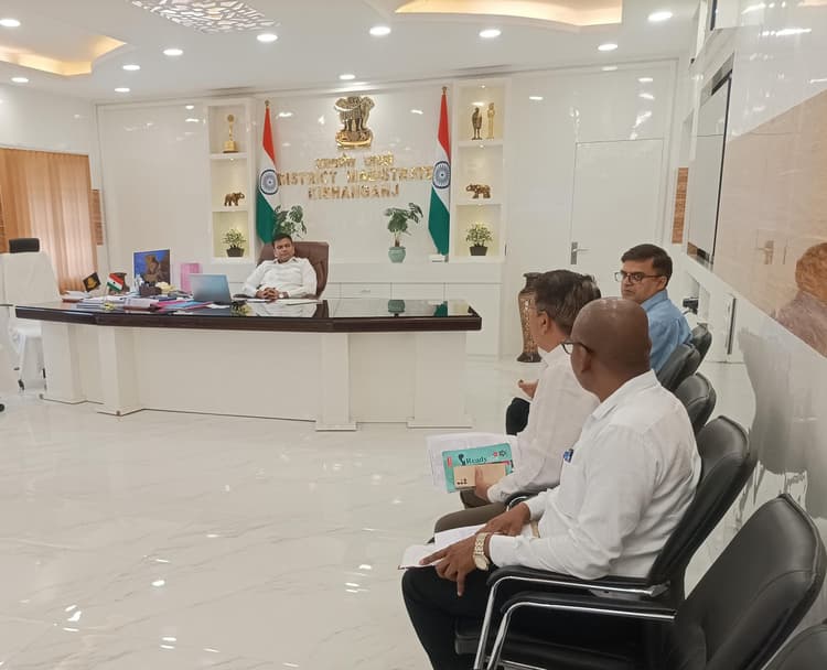 धान, गेहूं,मक्का अधिप्राप्ति टास्क फोर्स की समीक्षात्मक बैठक में डीएम ने दिये कई निर्देश