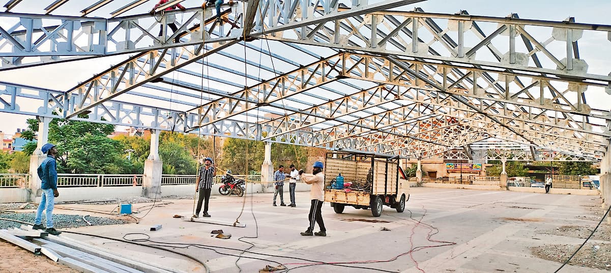 अगले माह से फुटपाथ दुकानदारों से मुक्त होगा कोकर-लालपुर मार्ग