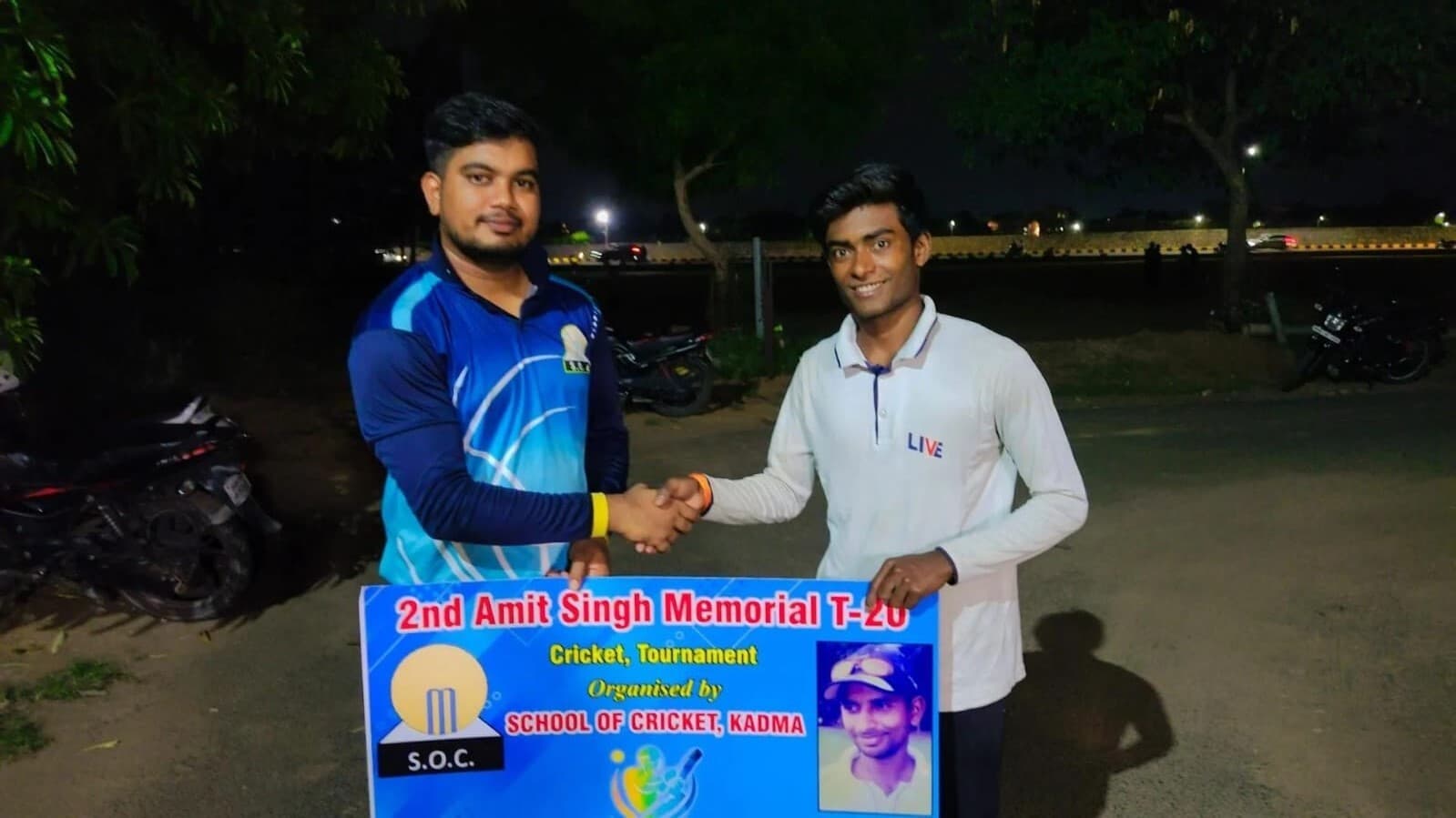 सुपर ओवर में स्कूूल ऑफ क्रिकेट जीता