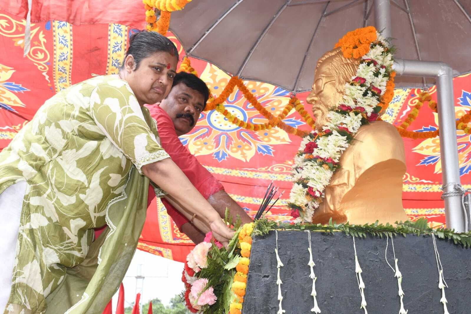 अजीत सरकार की शहादत को याद कर लोगों ने किया नमन