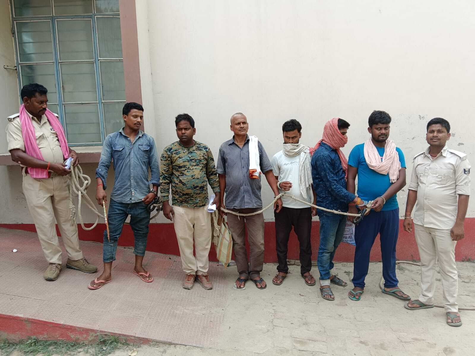 बिजली ट्रांसफार्मर बाक्स चोरी के तीन आरोपी गिरफ्तार