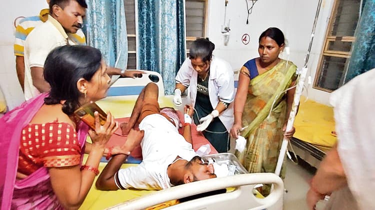 चेनारी में गोलीबारी, युवक की मौत, एक घायल