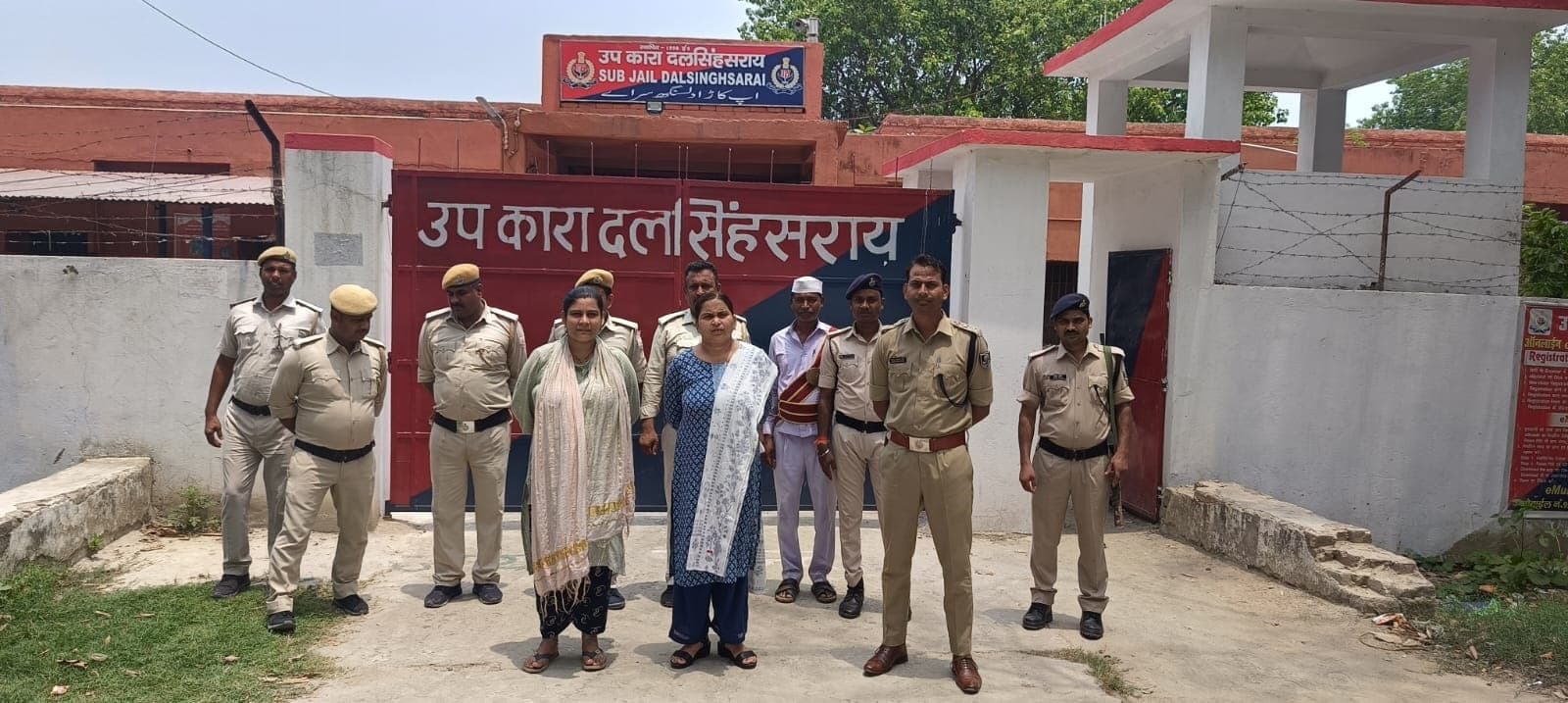 दलसिंहसराय के कोनैला स्थित उपकारा में हुई छापेमारी