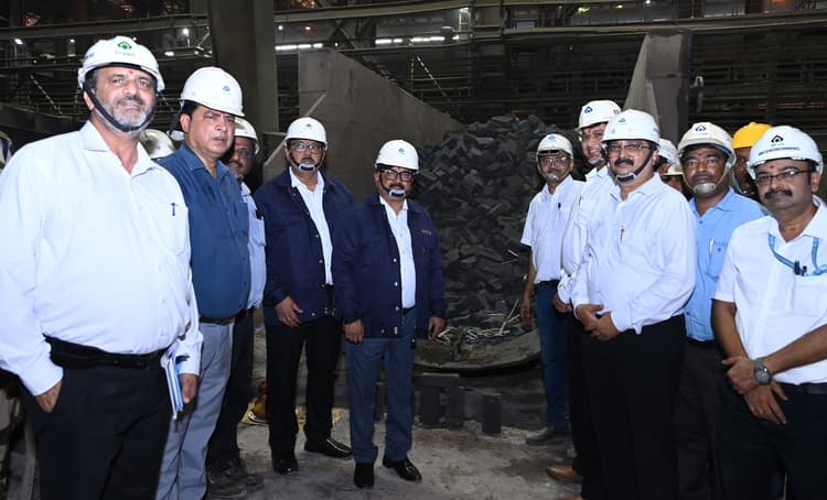 स्टील उत्पादन स्क्रैप के विकल्प में स्लज ब्रिक्स का उपयोग