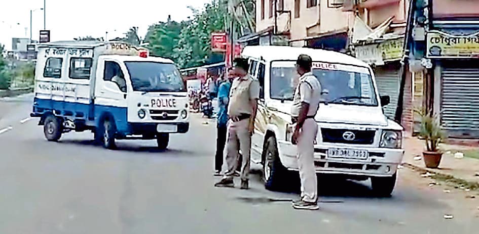 बर्दवान : सड़क किनारे मिला आइसक्रीम विक्रेता का शव