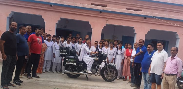 बालिका को सशक्त करने के लिए रोटरी क्लब ने किया जागरूक