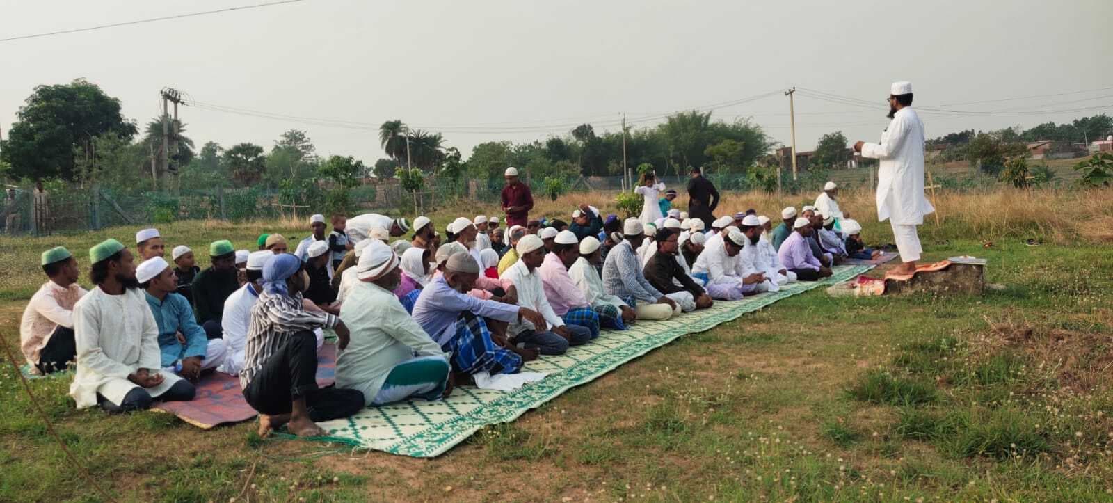 शांतिपूर्ण माहौल में मना ईद-उल-अजहा का पर्व