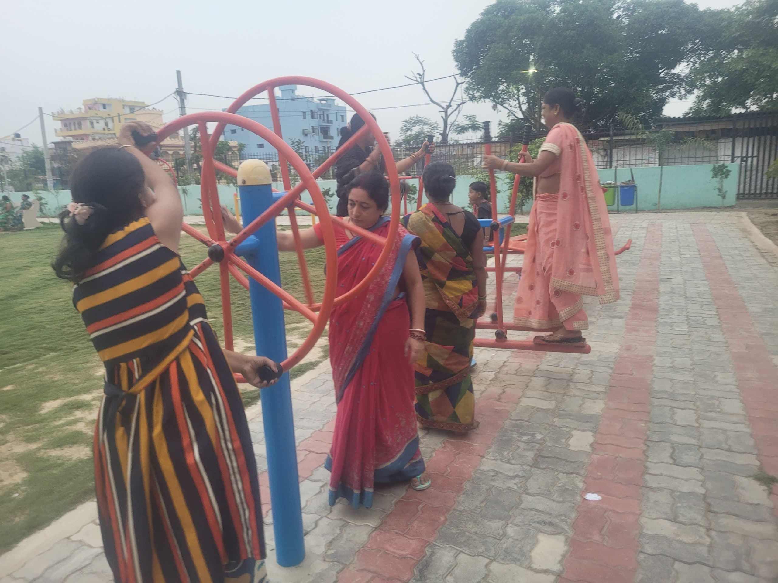 चिल्ड्रेन पार्क बन रहा मॉर्निग वाक का केंद्र