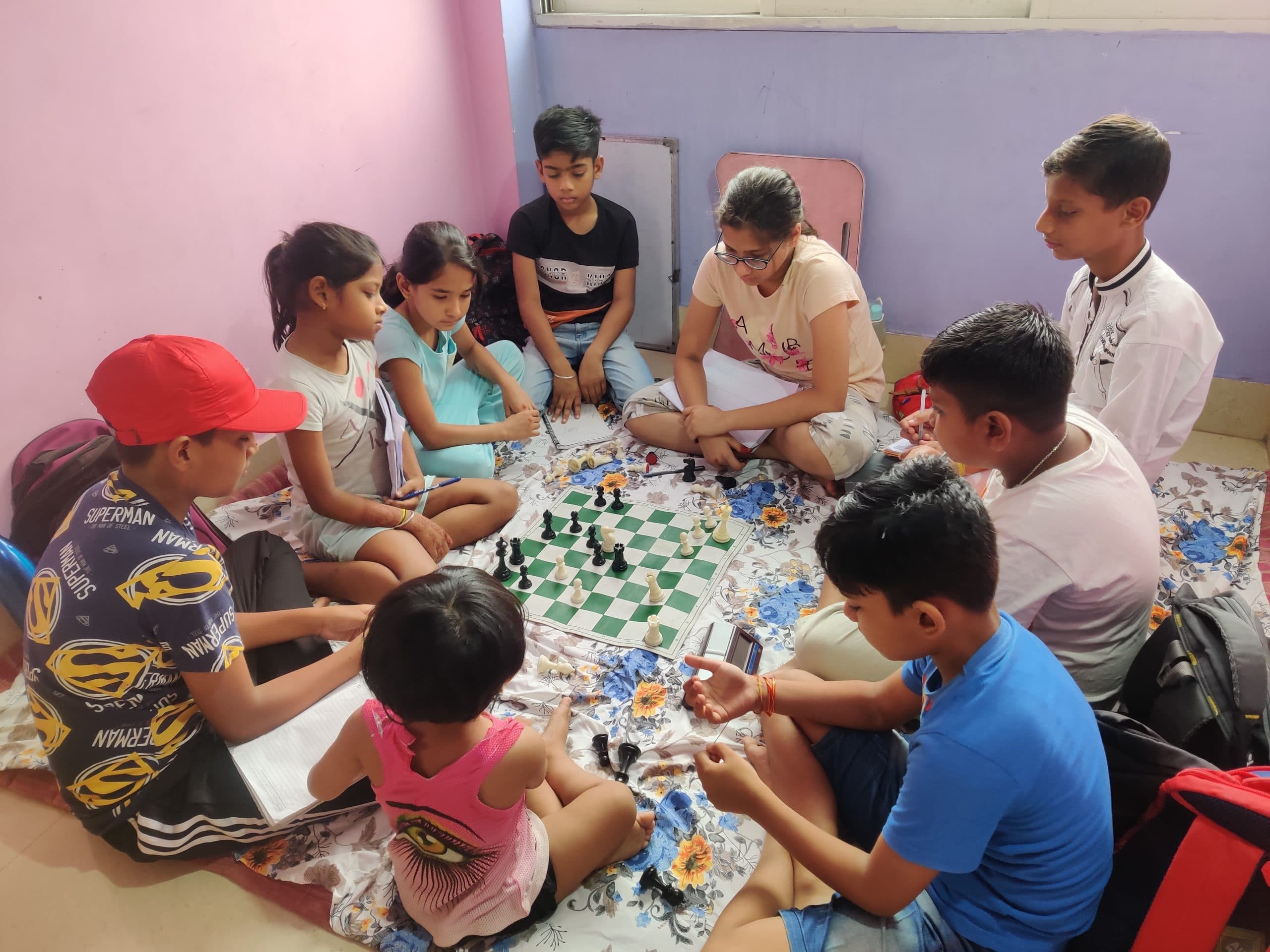 एडवांस-लेवल शतरंज प्रशिक्षण जारी