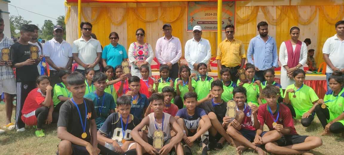 बालिका वर्ग में कस्तूरबा और बालक वर्ग में केएन प्लस टू स्कूल ने जमाया कब्जा