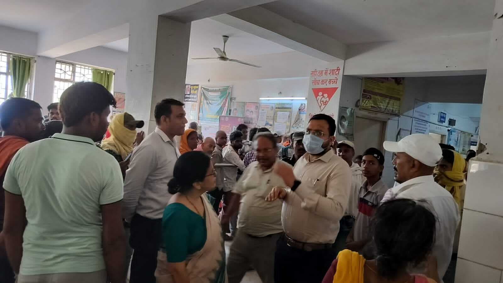 निबंधन व दवा वितरण काउंटर बढ़ाने का निर्देश