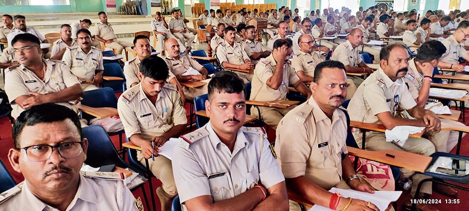 संशोधित और नये कानून सीख कर निकले पुलिस अफसर