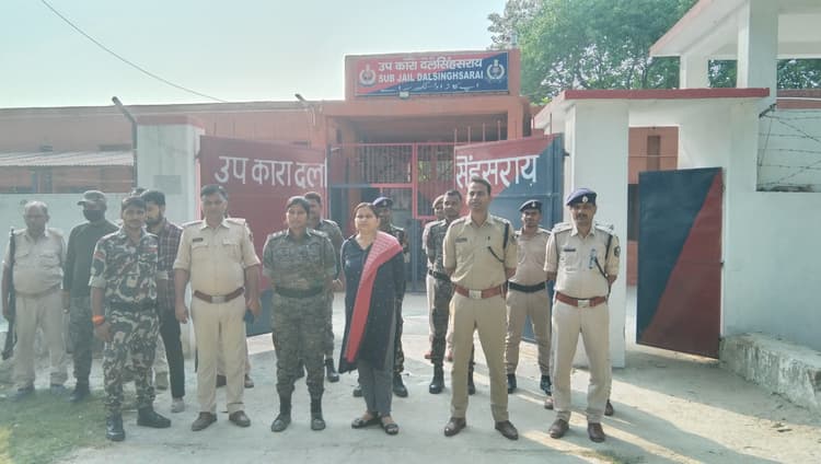 उपकारा में छापेमारी, बंदियों में हड़कंप