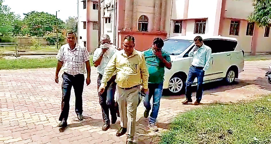 कोयला तस्करी में इसीएल के पूर्व अफसर व सिविल ठेकेदार को जेल