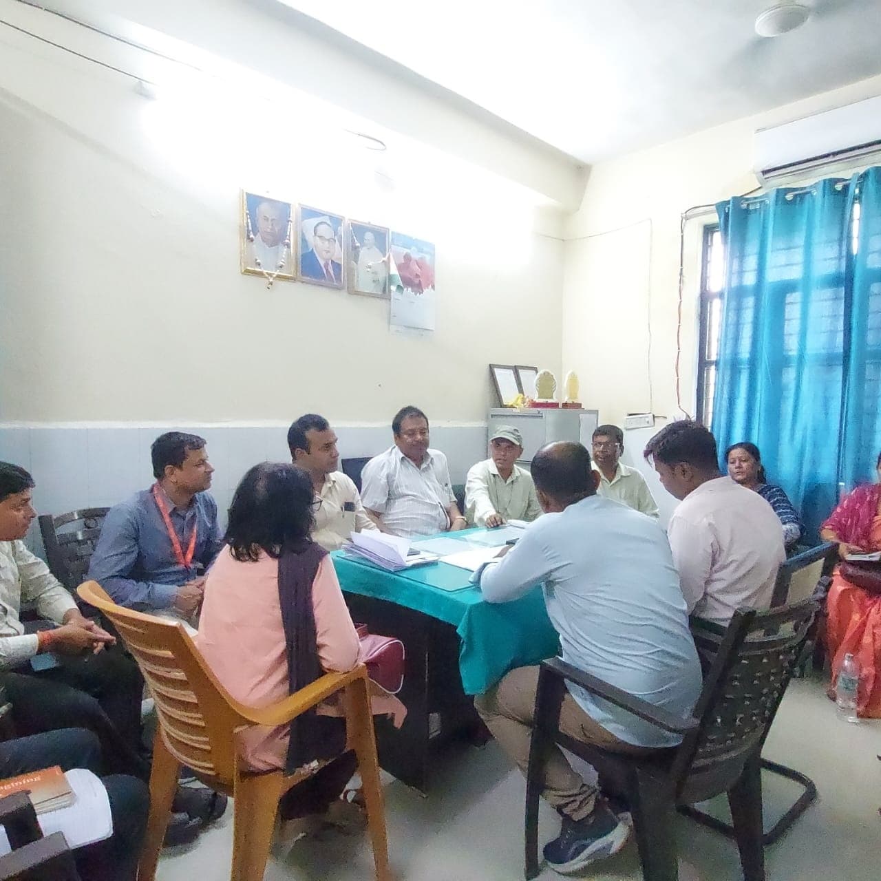 पदाधिकारियों में लक्ष्य हासिल करने का निर्देश