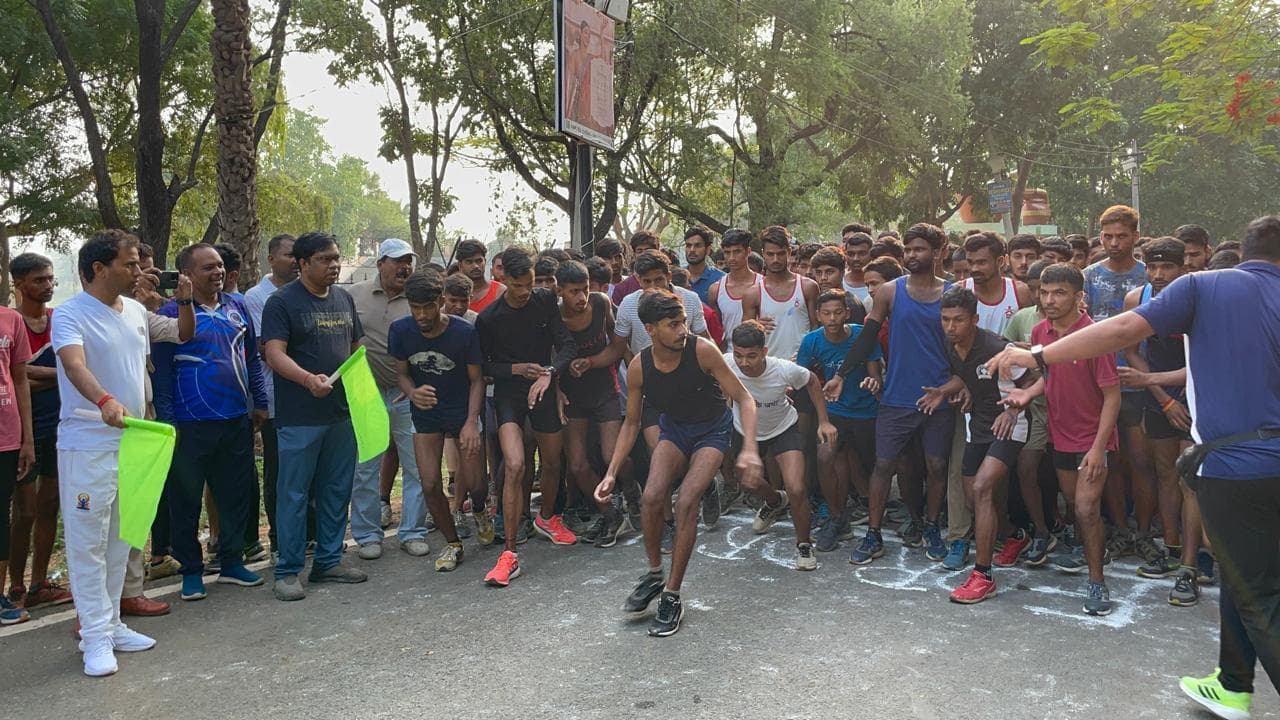 नशा से दूर रहने का दिया संदेश, लगायी दौड़