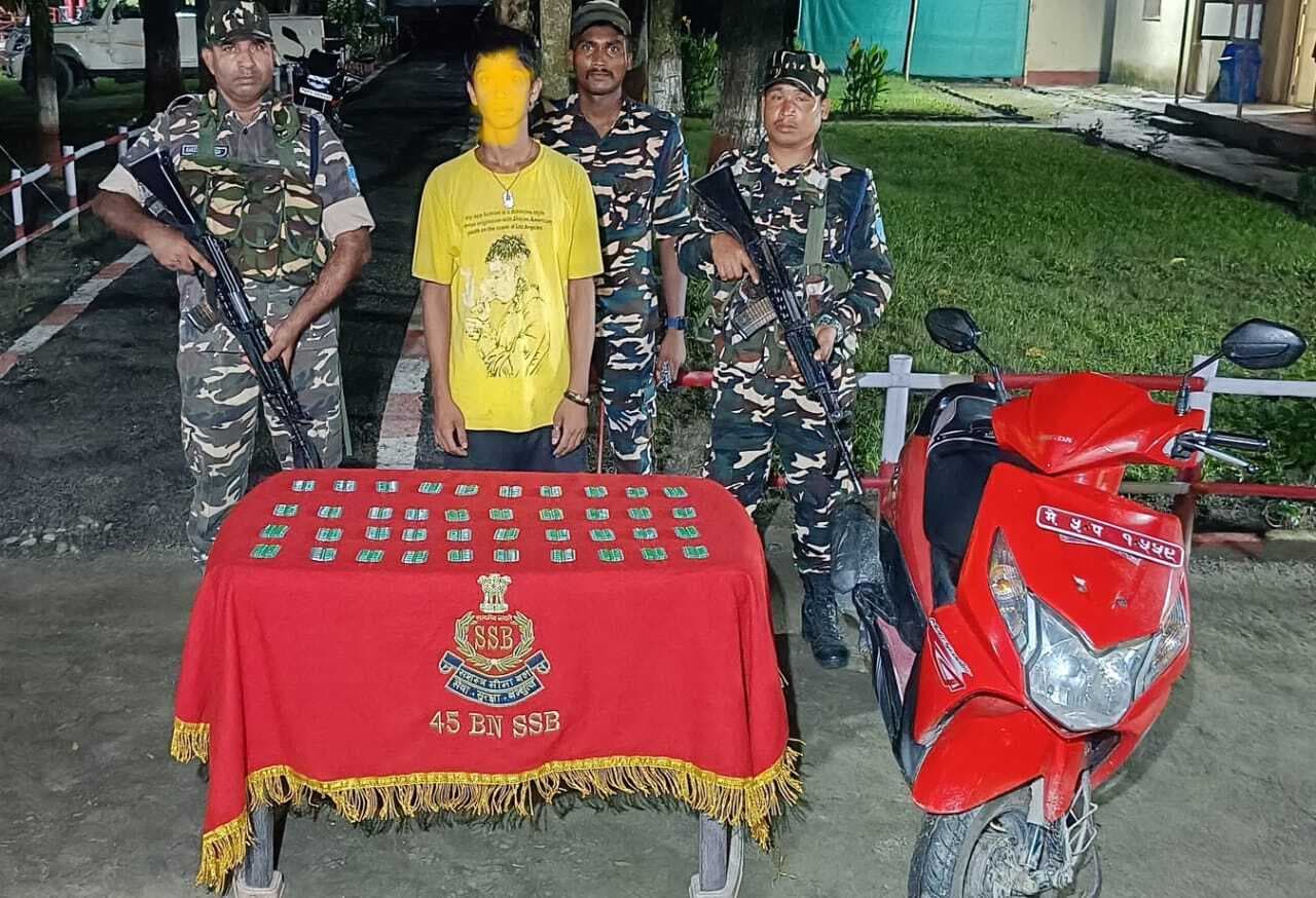 प्रतिबंधित नशीली दवा के साथ तस्कर गिरफ्तार