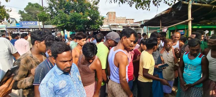 बेटी की शादी के लिए बैंक से पैसे निकाल कर लौट रही थी महिला, ट्रैक्टर से कुचलने से हुई मौत