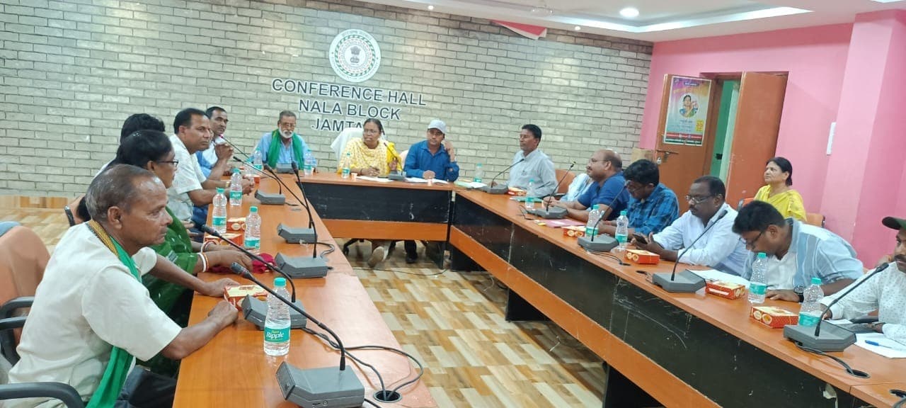 प्रखंड बीस सूत्री में विद्यालय संचालन में गड़बड़ी का उठा मामला