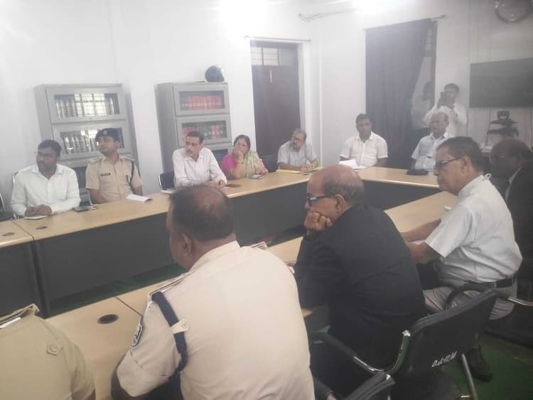 Bhagalpur News: तीन नये कानूनों के लिए थानाध्यक्षों और डीएसपी को हाइब्रिड मोड में दिया प्रशिक्षण