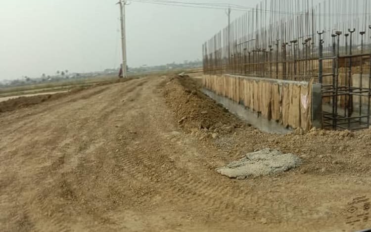 भागलपुर में बन रहे फोरलेन पर घात लगाए रहते हैं बदमाश, शॉर्टकट के चक्कर में गुजरने वाले राहगीरों से करते हैं लूटपाट