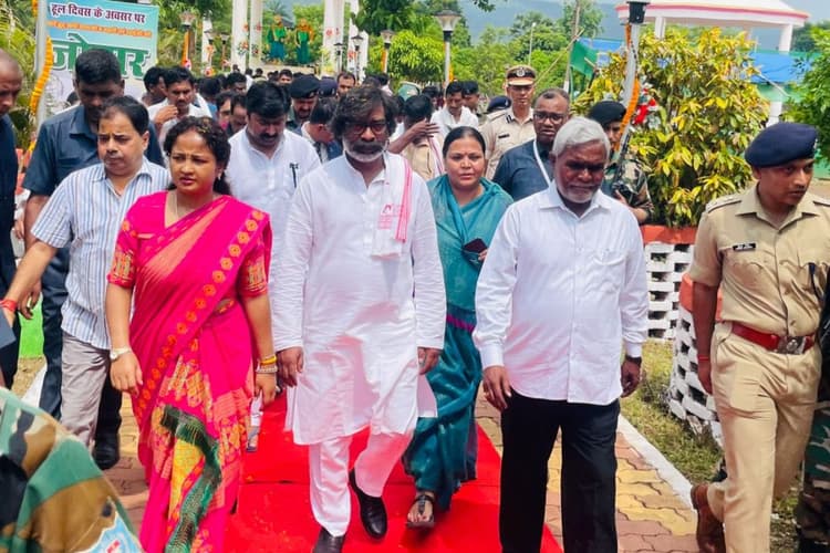 चंपाई सोरेन कैबिनेट का हो सकता है विस्तार, ये विधायक हैं मंत्री बनने की रेस में सबसे आगे