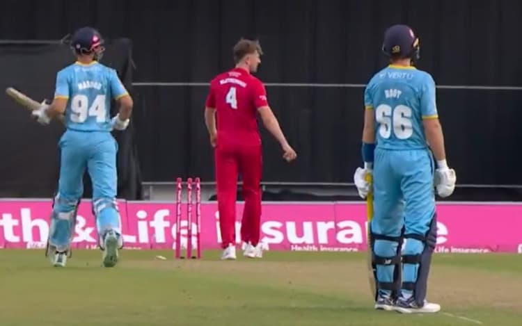 Vitality T20 Blast: नो बॉल पर रन आउट होकर भी आउट नहीं हुए शान मसूद, जानें क्यों