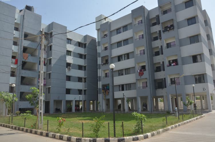 बिहार में लागू होगा दस राज्यों का विकास मॉडल, पीएम आवास योजना में आएगी तेजी…