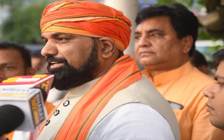 बिहार: सम्राट चौधरी 21 महीने बाद अब हटाने जा रहे अपना मुरेठा, अयोध्या में मुंडन करवाकर तोड़ेंगे अपना संकल्प