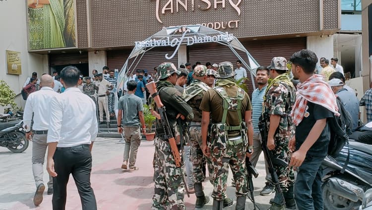 Purnia news : तनिष्क शोरूम लूटकांड : जांच टीम को मिले अहम सुराग, लाइनर की हुई पहचान