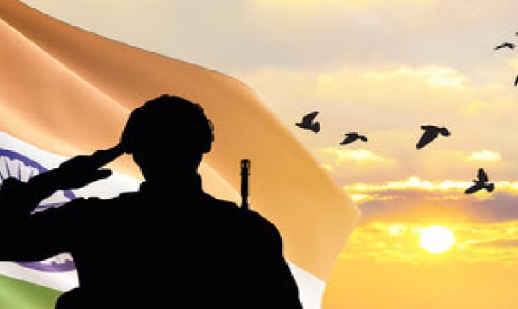 Madhubani News: उग्रवादियों के हमले में बिहार का लाल शहीद, नम आंखों से दी शहीद CRPF जवान को अंतिम विदाई