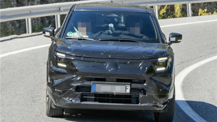 Maruti Suzuki की पहली इलेक्ट्रिक कार eVX टेस्टिंग के दौरा आयी नजर, 500km होगी रेंज