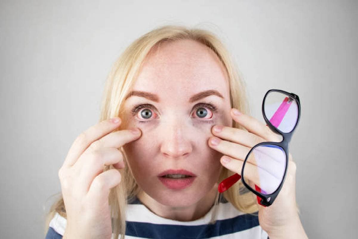 Monsoon Eye Health Tips: मानसून में आंखों का ऐसे रखें ख्याल, न करें ये गलतियां