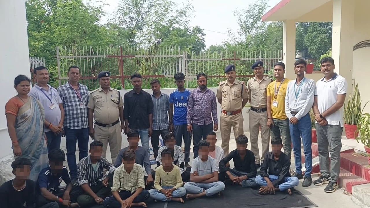 Bihar News: गया से चेन्नई जा रहे 11 बाल मजदूर कराये गये मुक्त, चार मानव तस्कर गिरफ्तार